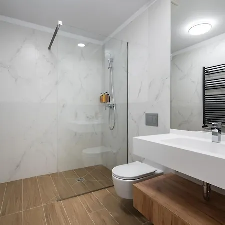 Emerald Charm One Cotroceni 1 Bükreş