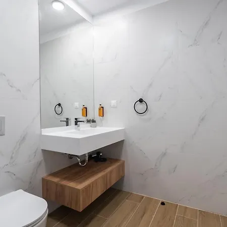 公寓 Emerald Charm One Cotroceni 1 布加勒斯特