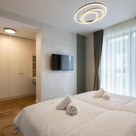 Emerald Charm One Cotroceni 1 公寓 *