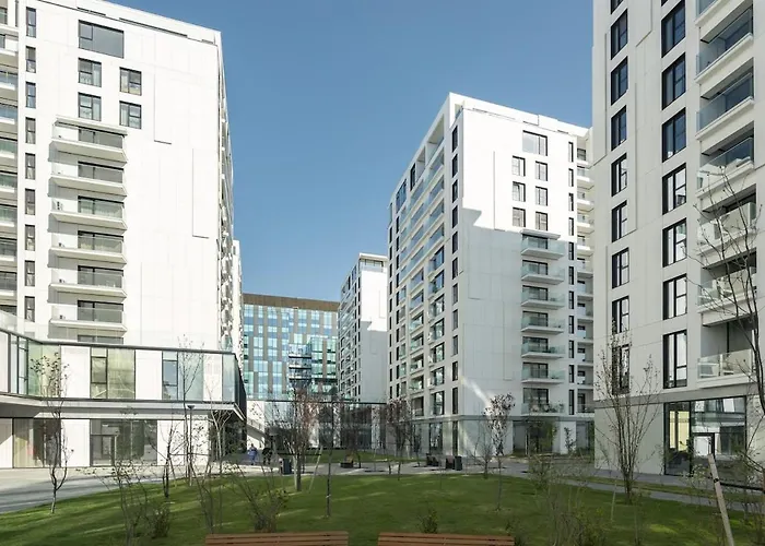 Emerald Charm One Cotroceni 1 *