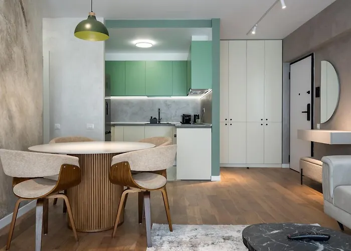 Apartament Emerald Charm One Cotroceni 1 *